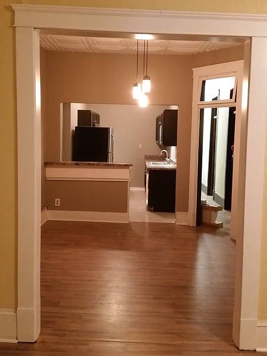 1st image of 160 Park Ave