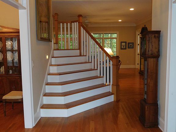 ENTRY-FRONT STAIRS
