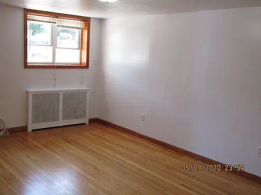 Rented by Windsor Homes Realty Corp | media 16