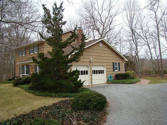 garage-side view