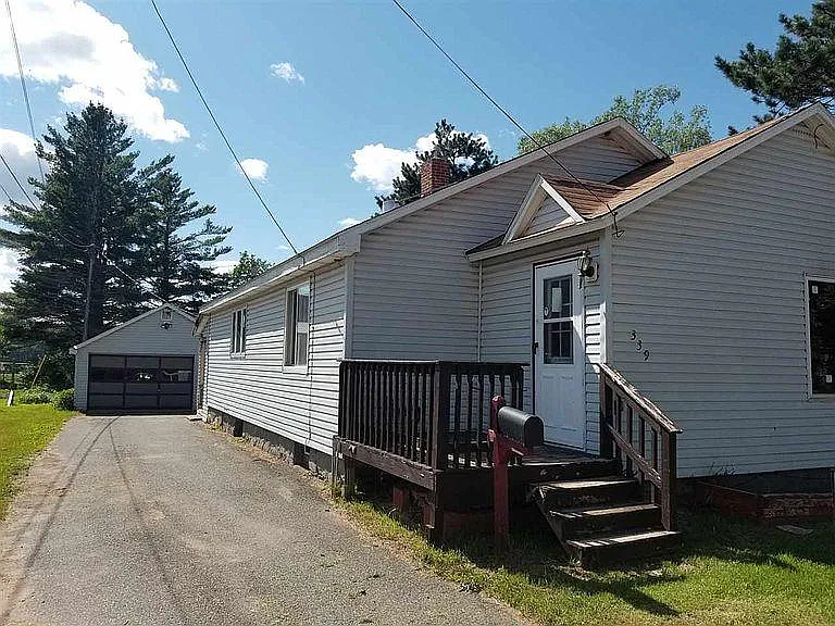 339 Carp St — Photo 1