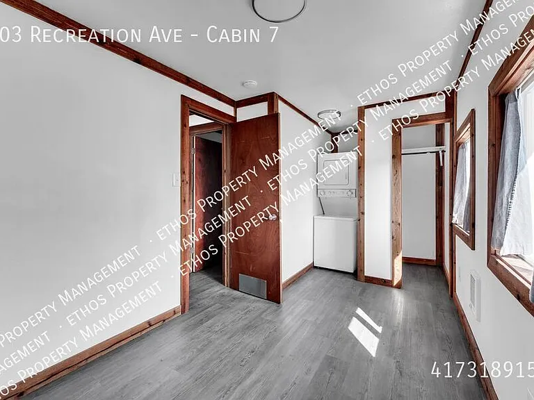 203 Recreation Ave #7 — Photo 10
