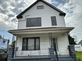 38 Peck St, Buffalo, NY 14212