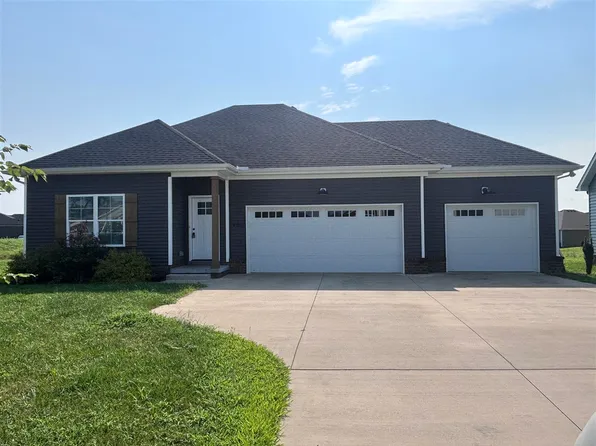 935 County House Ln, Bowling Green, KY 42101