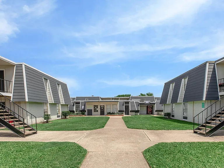 Tidwell Park Apartments — Photo 41