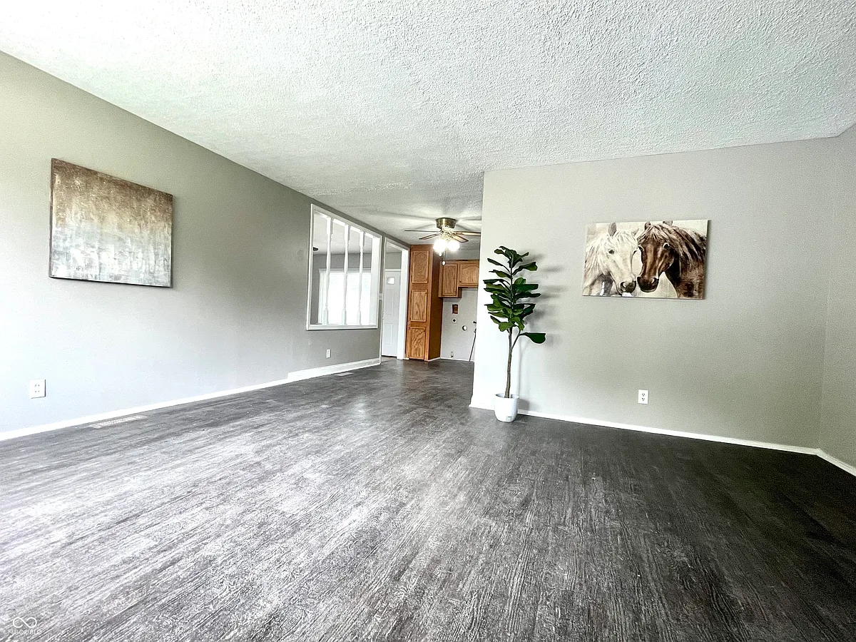Building Photo - 110 N Tyrone Dr