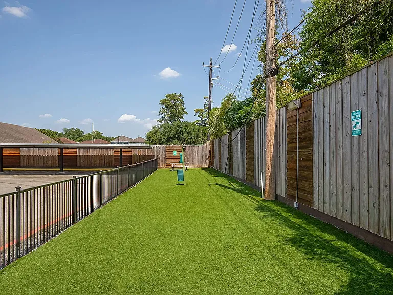 1001 Pinemont Dr #96 — Photo 13
