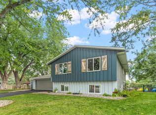 15624 Harmony Ct, Apple Valley, MN 55124