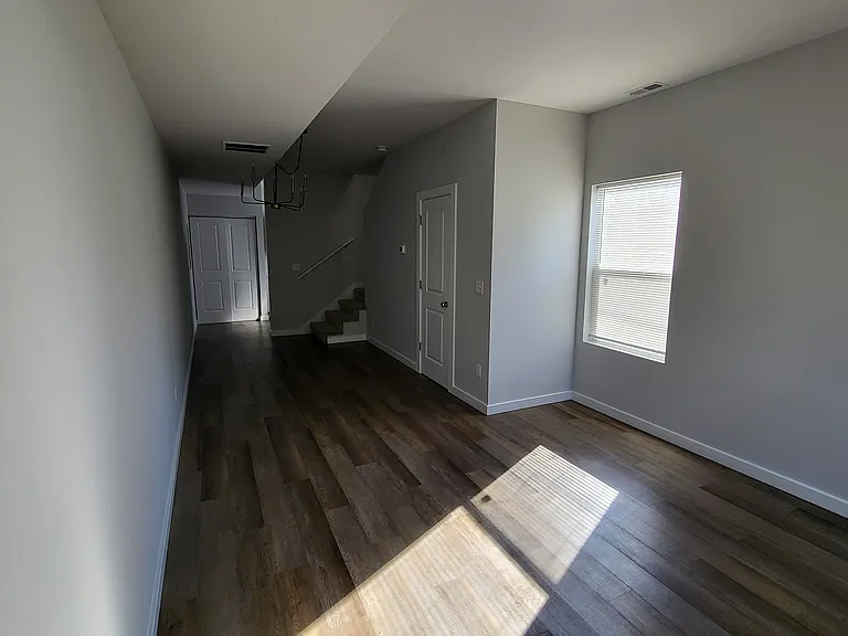 515 N Oxford St #A — Photo 3