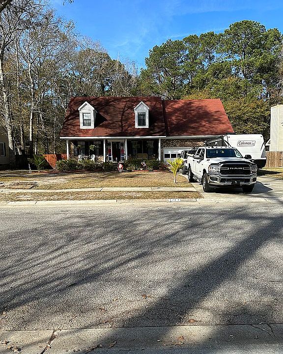 1st image of 121 Blake Dr