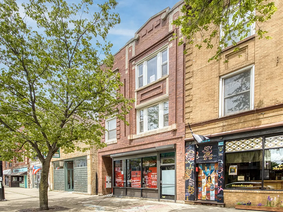 2630 W Division St #2R
