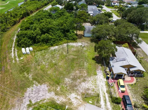 SE Primrose Way, Stuart, FL 34997