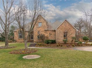 2600 Crossing Dr, Edmond, OK 73013