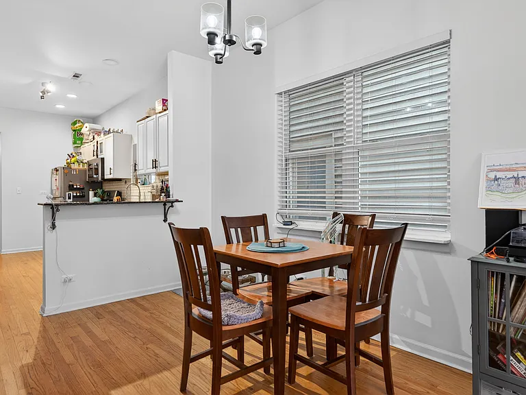3115 N Oakley Ave #1 — Photo 11