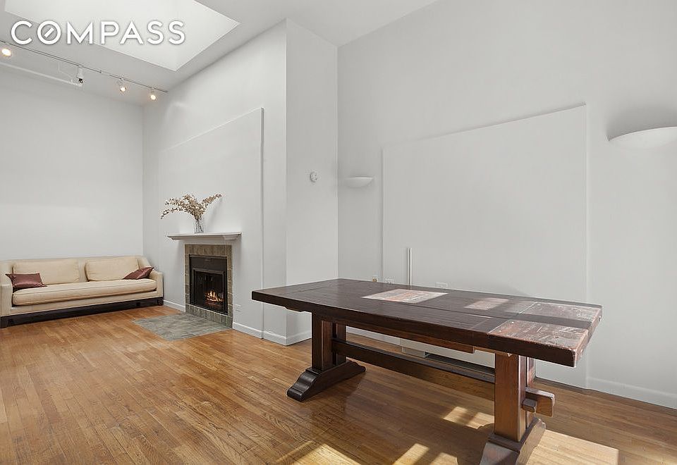 1st image of 426 West Broadway