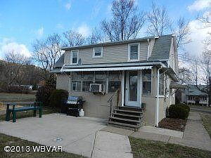 2nd image of 2221 Mahaffey Ln