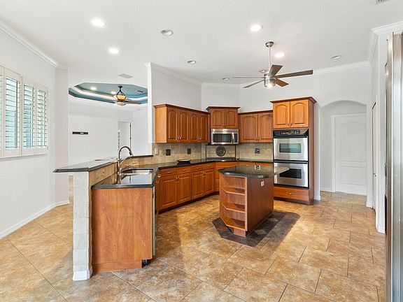 4th image of 281 Hallcrest Ter