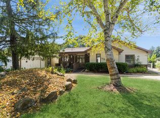 112 S Sheridan Rd, Lakemoor, IL 60051