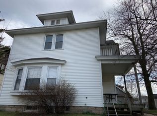 942 Fountain St NE, Grand Rapids, MI 49503