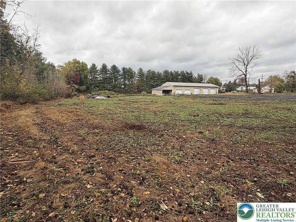 1st image of 210 Industrial Dr