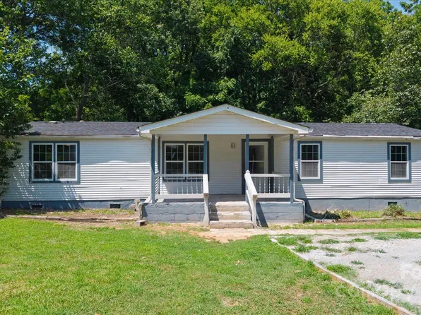 141 Lewis St, Mount Gilead, NC 27306
