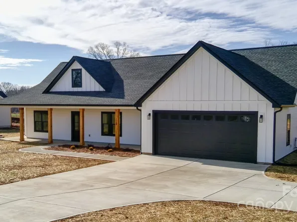 1568 Pleasant Grove Church Rd, Crouse, NC 28033