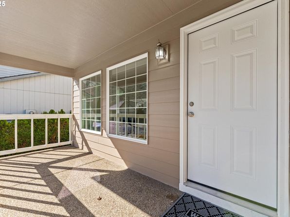 1127 SW Ivory Loop, Gresham, OR 97080