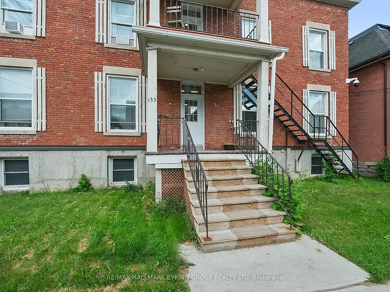 135 Concord St S #3 — Photo 6