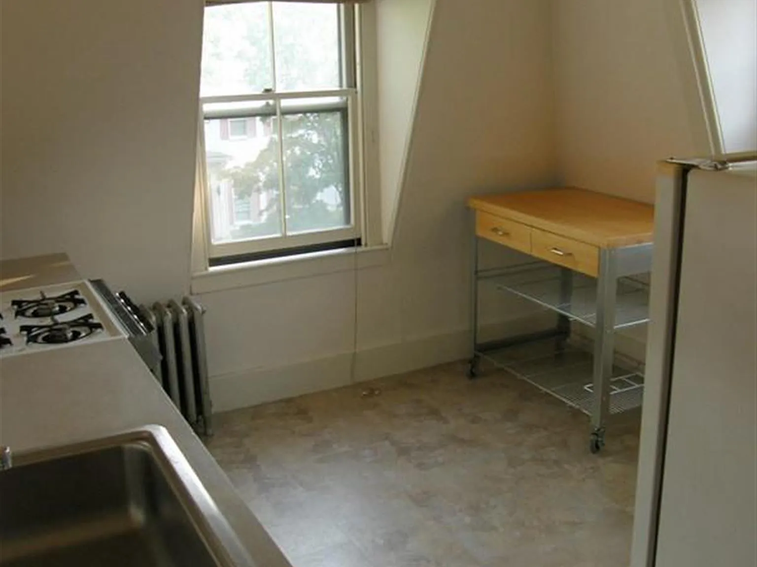 2 bed, $3,600 — Photo 3