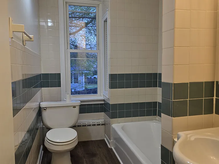 10 Lawndale St #2 — Photo 23