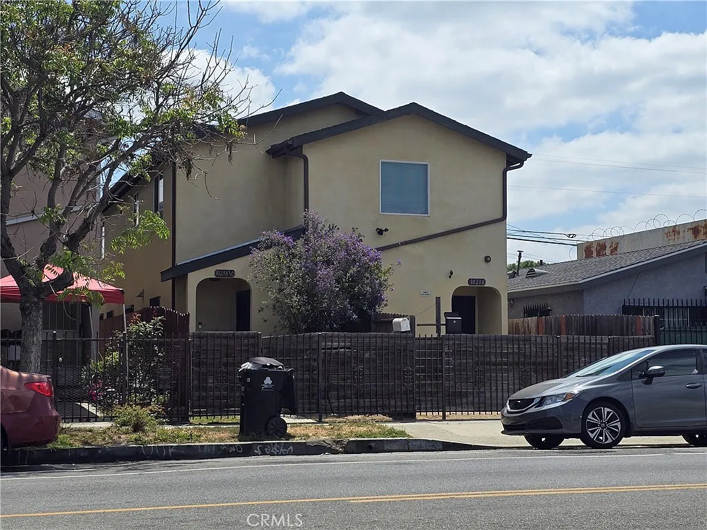 3 bed, 1284 sqft, $2,795 — Photo 1