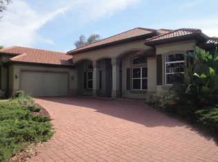 8 Flagship Ct, Palm Coast, FL 32137