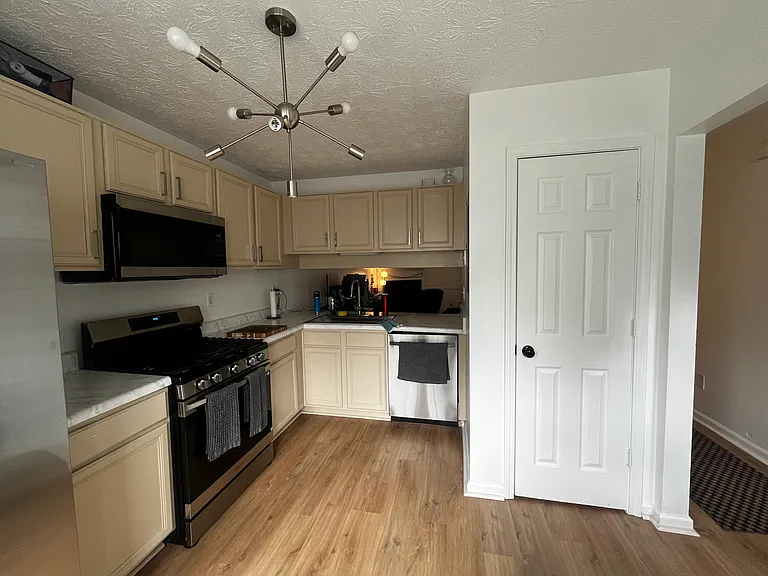 7017 Panda Rd — Photo 5