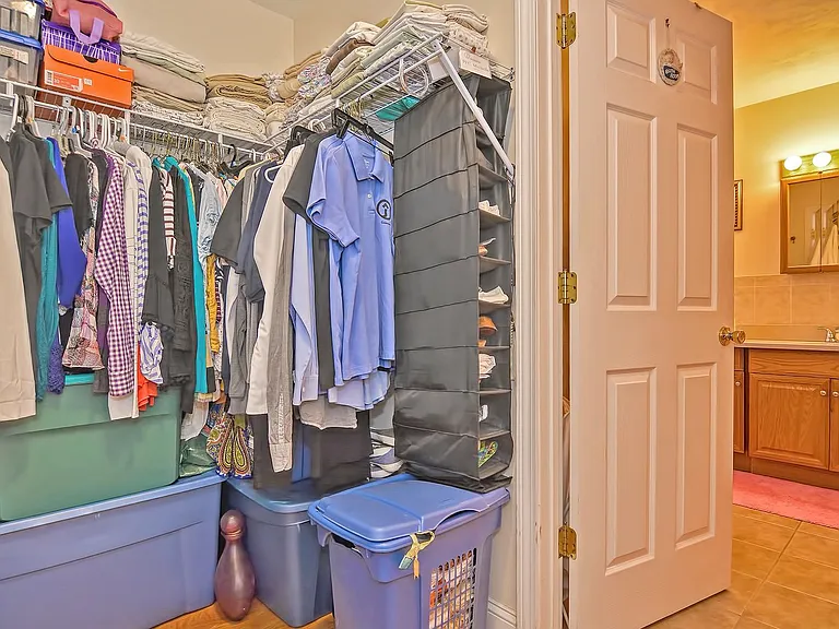 45 Nightingale St #B — Photo 4