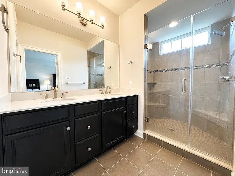 506 Cliff Ln — Photo 15