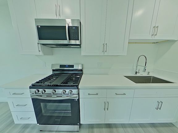 5th image of 9081 Cerritos Ave #93eeaef0a