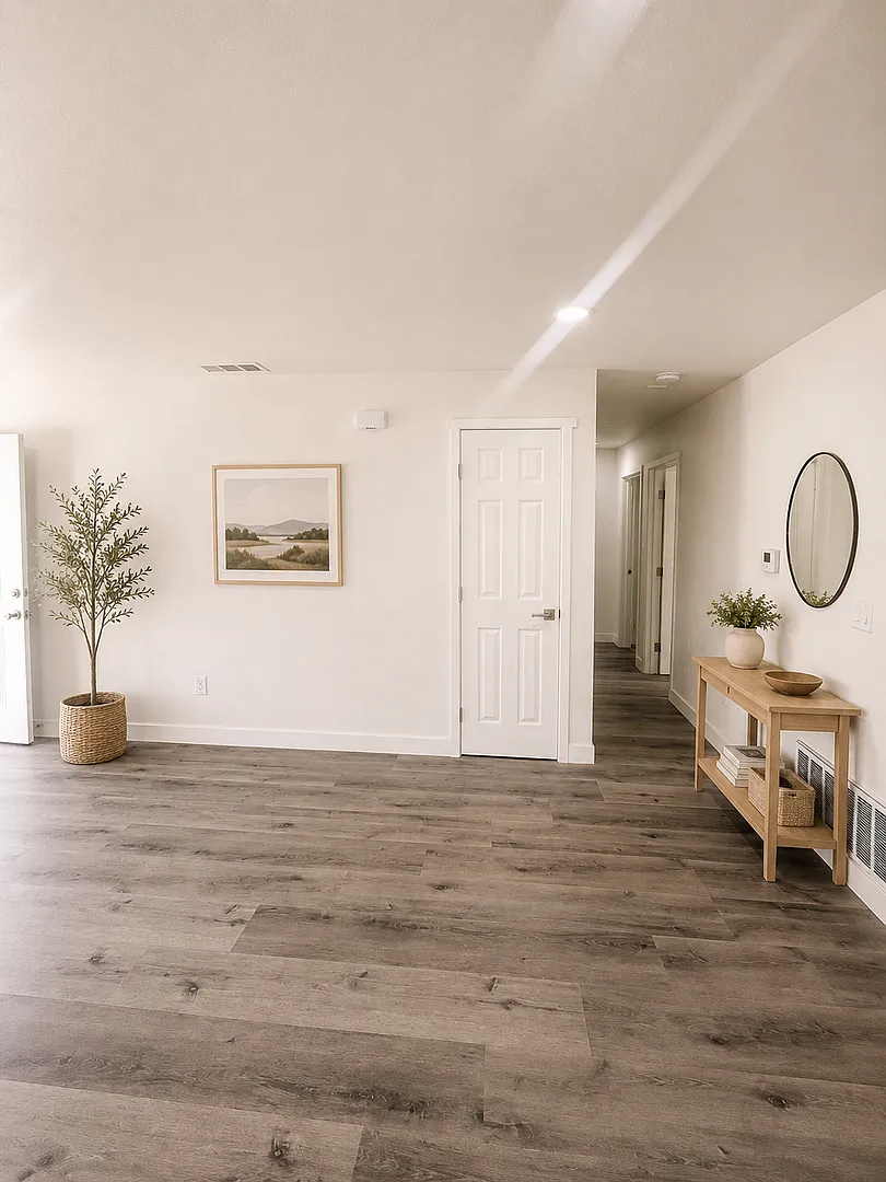 148 E Amador Street — Photo 3
