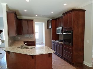 1408 Squire Hill Ln, Lawrenceville, GA 30043