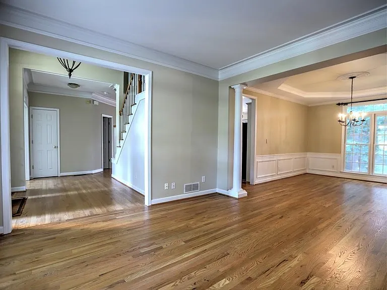 515 Mellbrook Ln — Photo 10