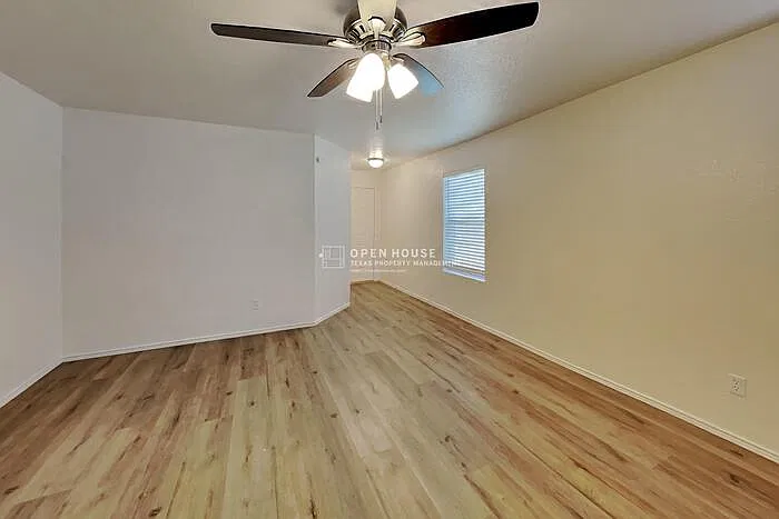 4 bed, 2.0 bath, 1550 sqft, $1,850 — Photo 3