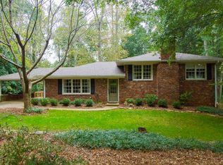 298 Skyland Dr, Roswell, GA 30075