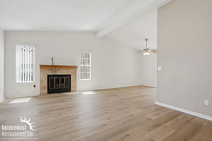 3 bed, 2.0 bath, 1200 sqft, $3,600 — Photo 3