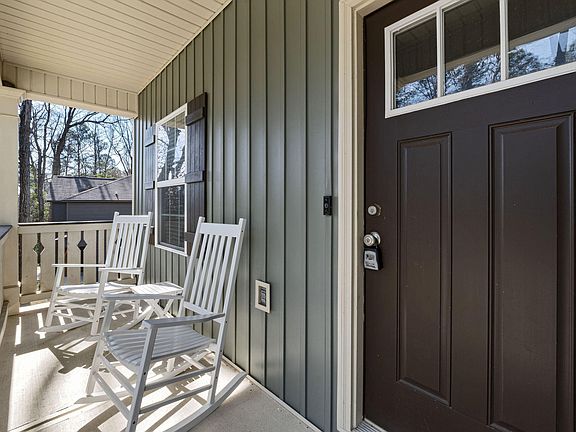 3rd image of 1410 Womrath Rd