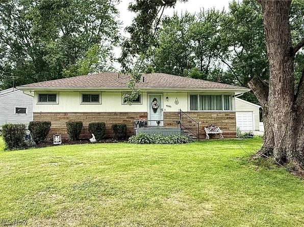 4385 Stoneybrook Dr SE, Warren, OH 44484