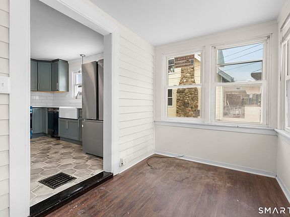4th image of 41 Riverview Avenue