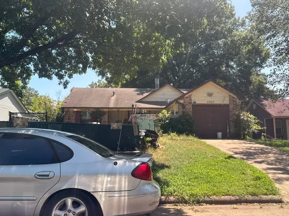 2303 Timberwood Ln, Russellville, AR 72802