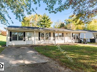 701-703 Lake Ave, Kendallville, IN