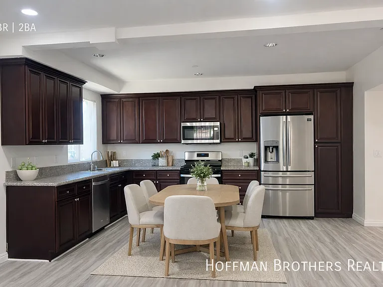 6829 Simpson Ave #2 — Photo 1