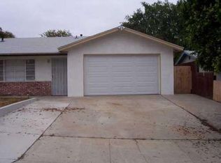 1213 Bobolink Dr, Vista, CA 92083