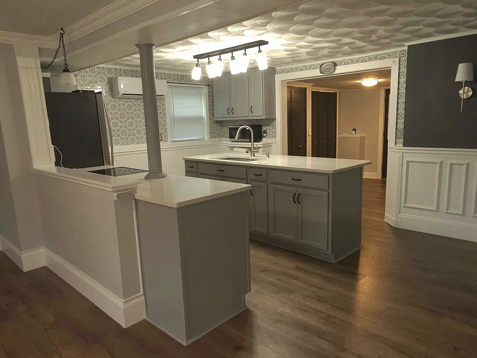 2 bed, 980 sqft, $2,850 — Photo 4